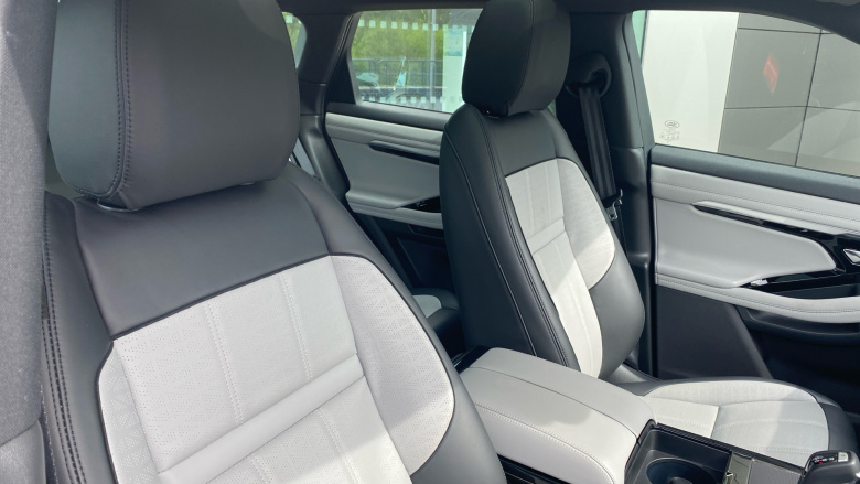 Land Rover Range Rover Evoque 2.0 P250 R-Dynamic HSE 5dr Auto Petrol Hatchback